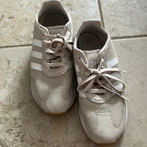 Addidas sneakers size 7